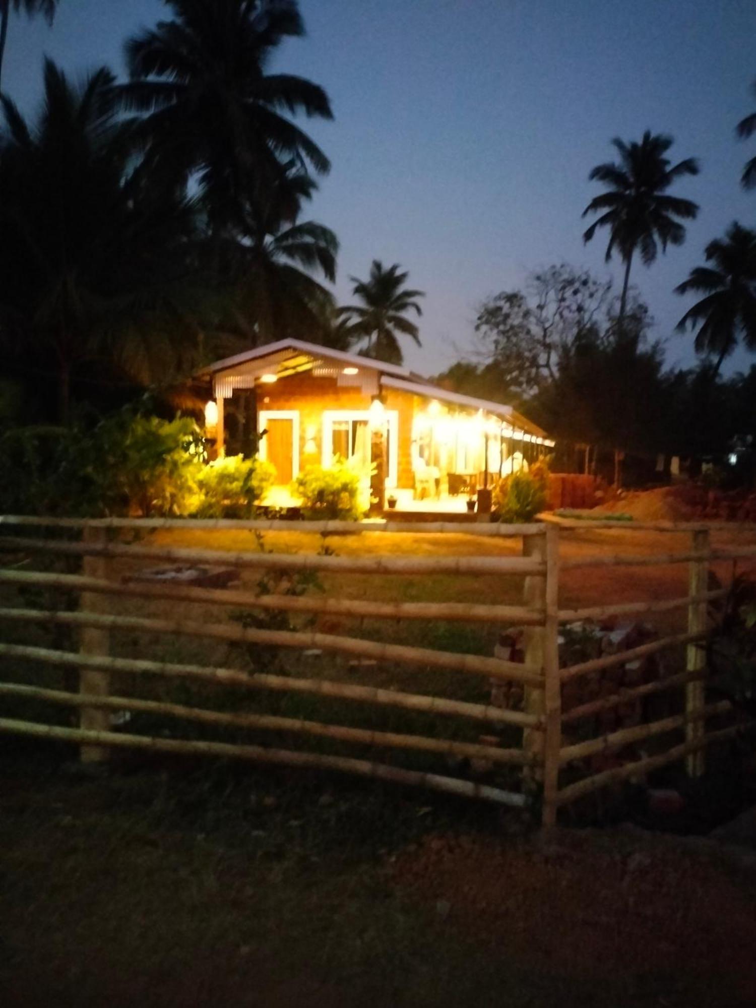 Riverstone Riverfront Farmhouse Gokarna  Zimmer foto