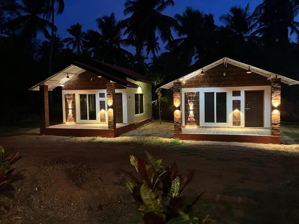 Riverstone Riverfront Farmhouse Gokarna  Zimmer foto